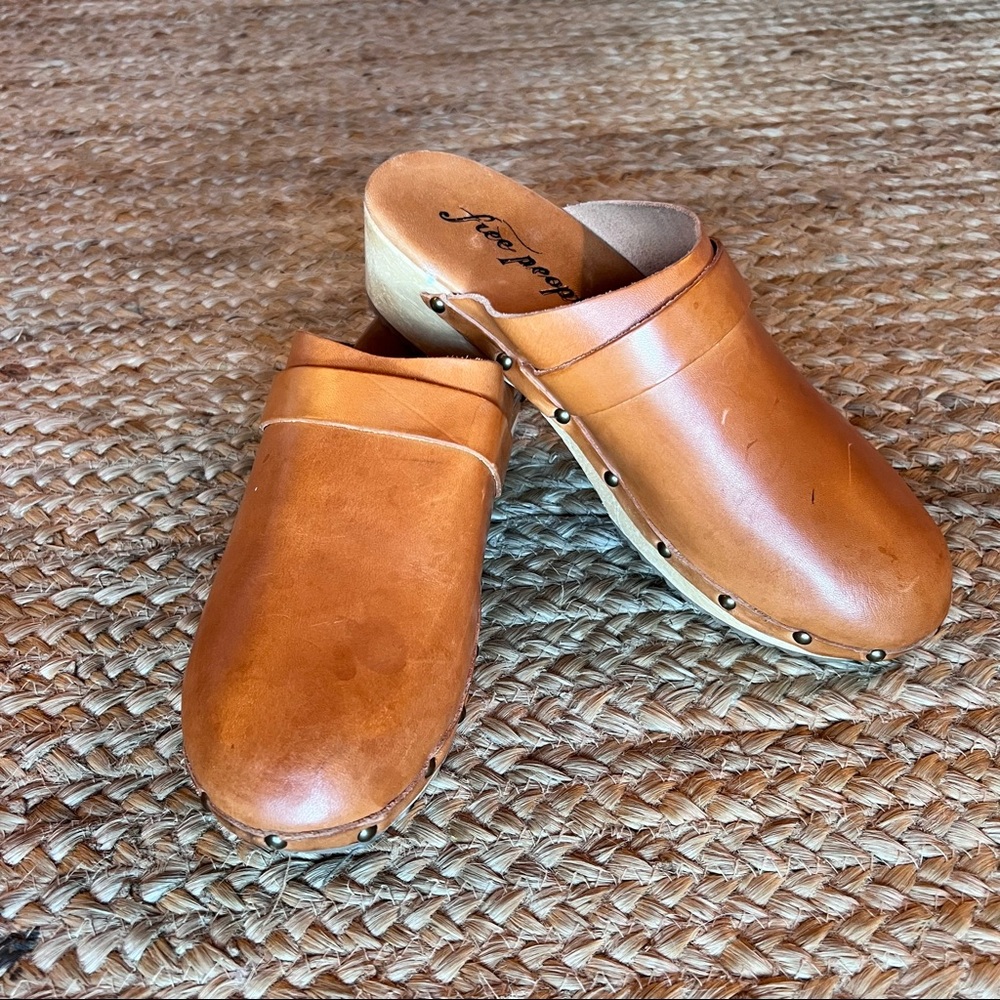 Free People clogs